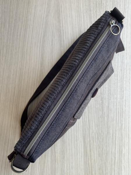 "Flickenwerk IV mit Tasche" - DUNKELBRAUN